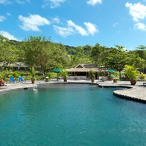 Resort Bay, Rosalie